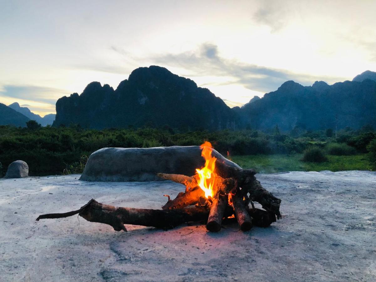 Jungle Paradise Vangvieng - Bungalows Vang Vieng Bagian luar foto